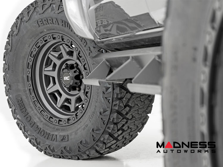 Ford Bronco Custom Wheels (1) - 85 Series - Gunmetal Gray w/ Black Lip - 17 x 9.0 / 6 x 135 / -12 / 4.5" - Rough Country